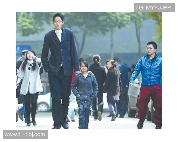 姚明与巨人卡里身高对比谁更高一目了然的揭秘与分析 姚明与巨人卡里身高对比谁更高一目了然的揭秘与分析