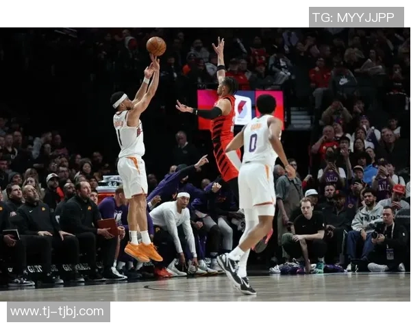 太阳队与76人队精彩集锦回顾赛场对决瞬间尽收眼底 太阳队与76人队精彩集锦回顾赛场对决瞬间尽收眼底