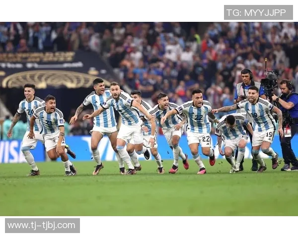 巴竞技与克鲁赛罗的激烈对决揭示巴西足球的魅力与竞争力 巴竞技与克鲁赛罗的激烈对决揭示巴西足球的魅力与竞争力