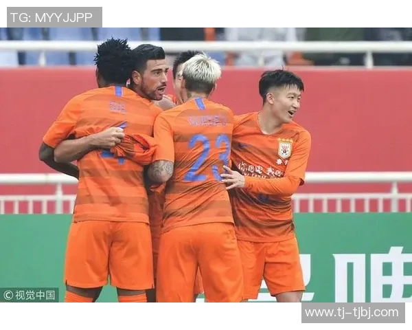 庆南队与山东鲁能泰山的激烈对决展现中超联赛的精彩与魅力