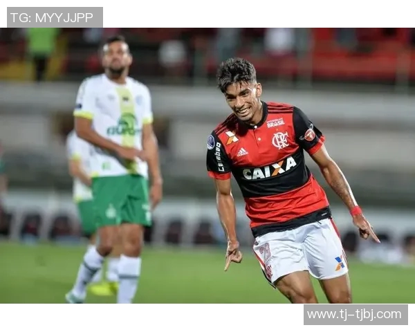 帕奎塔闪耀绿茵场展现足球天赋助力球队争夺荣誉