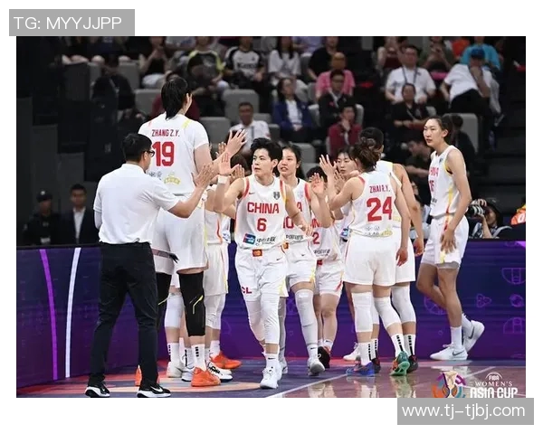 日本女篮与韩国女篮激战正酣谁能在亚洲赛场上笑到最后