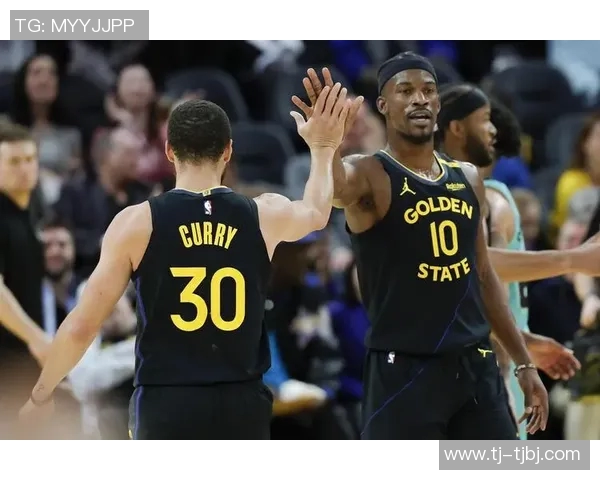 2015年勇士与马刺季后赛对决的精彩瞬间与战术分析