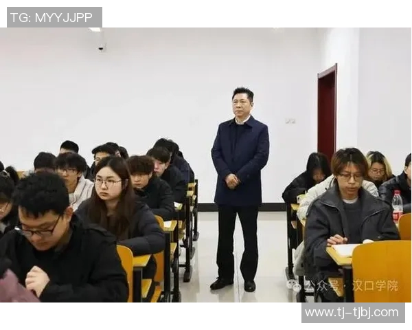 张宁的奋斗故事：从普通学子到行业领军人物的成长之路