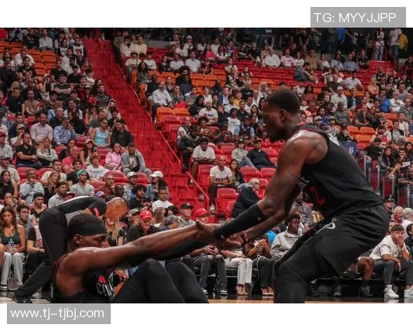 费城与芝加哥激战正酣比赛直播全程回顾与精彩瞬间分享