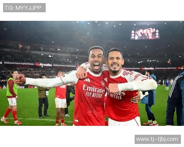 阿森纳与拜仁激战正酣昨日精彩对决引发球迷热议