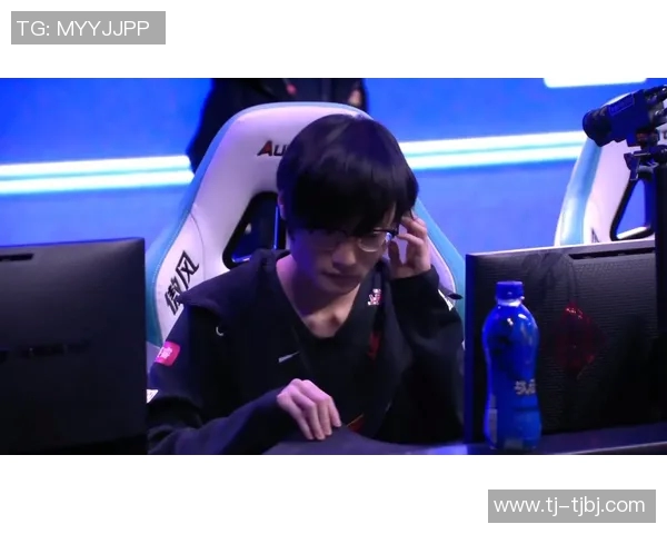 王者荣耀深度解析：探讨FPX战队在赛事中的耐力与表现